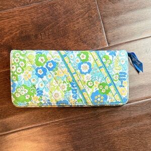 Vera Bradley Wallet in “English Meadow”